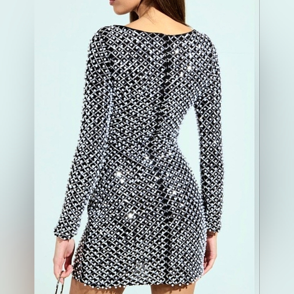AKIRA Hamptons Holiday Pearl Mini Dress – Beaded Sequin Glam Bodycon Size M - Picture 2 of 14